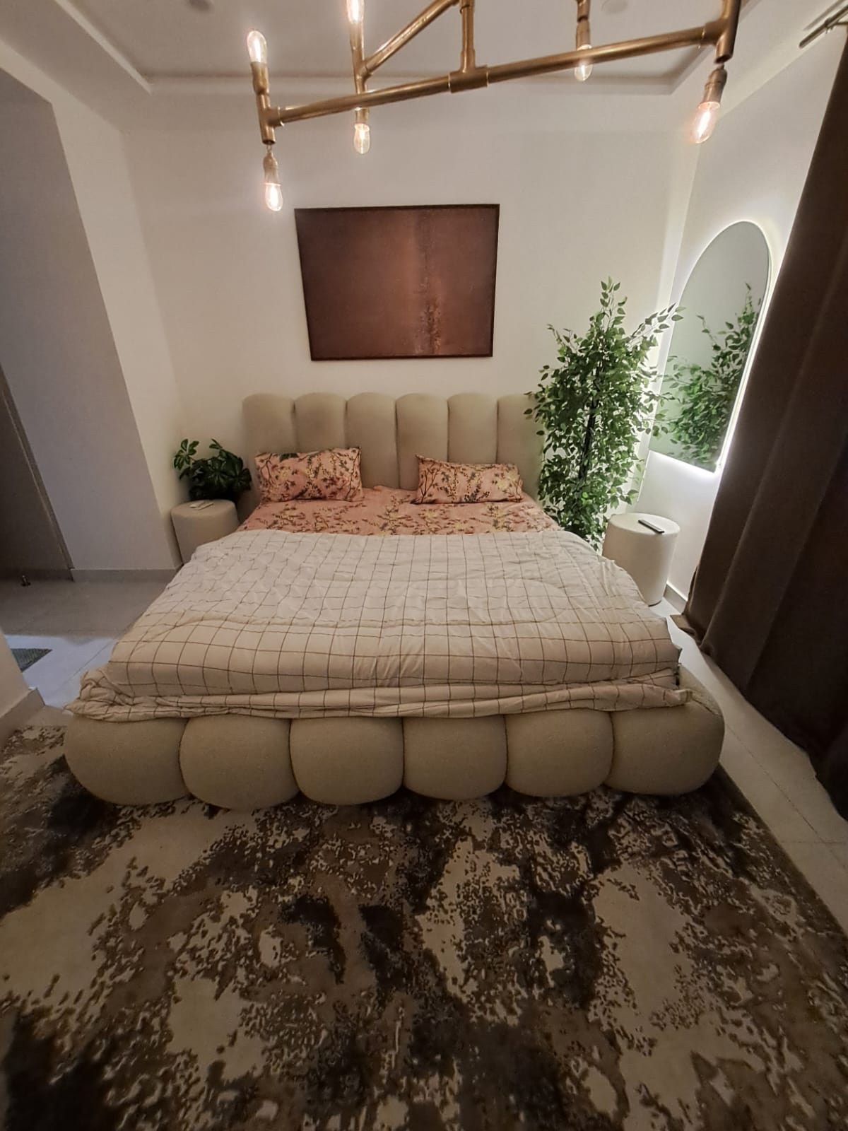 Classic Beige Upholstered Bed Classic Beige Upholstered Bed